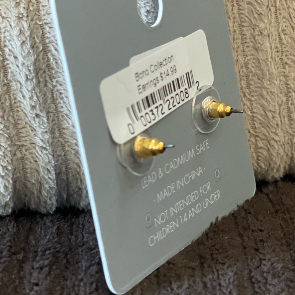 Gold and Gray Lock Circle Stud Earrings — AD Project - Picture 6 of 7